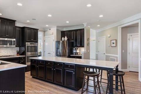 Tiny photo for 4307 LACEBARK Lane, Naperville, IL 60564 (MLS # 12457565)
