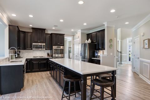 Tiny photo for 4307 LACEBARK Lane, Naperville, IL 60564 (MLS # 12457565)