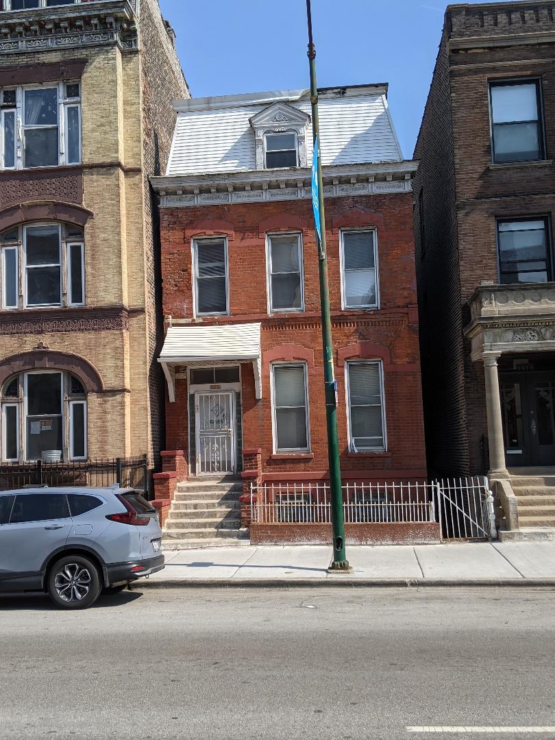 1817 S Ashland Avenue