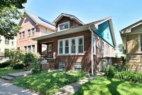 Photo of 2630 W Carmen Avenue, Chicago, IL 60625 (MLS # 12699894)
