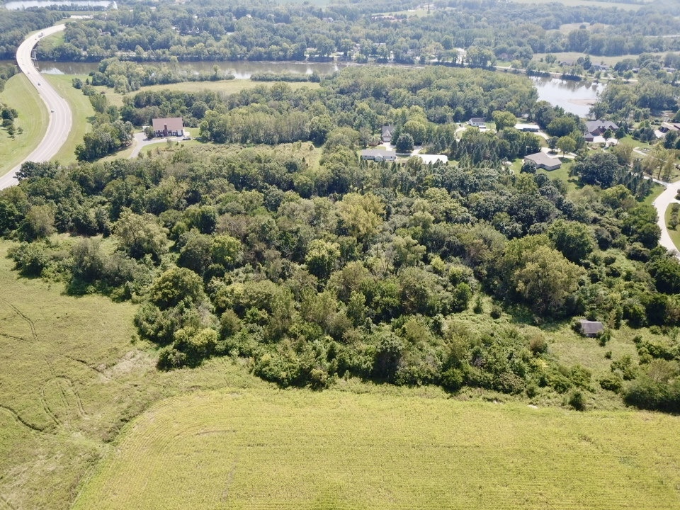 0000 RIVERWOOD Drive