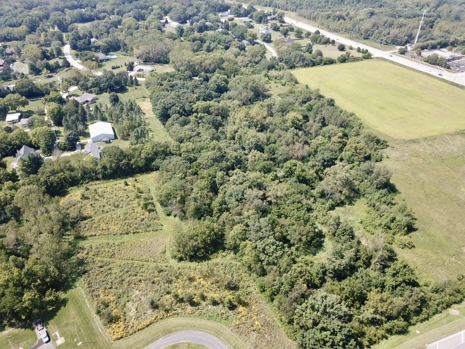 0000 RIVERWOOD Drive