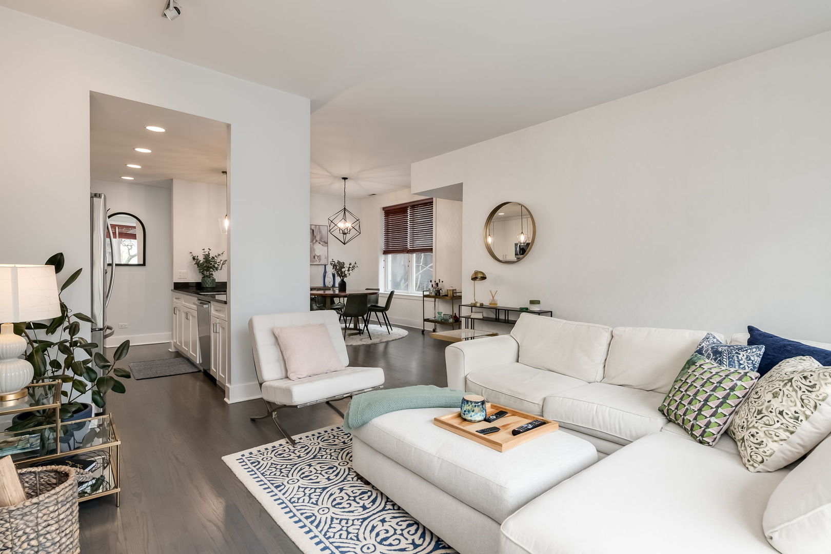 1123 W Chestnut Street 2E