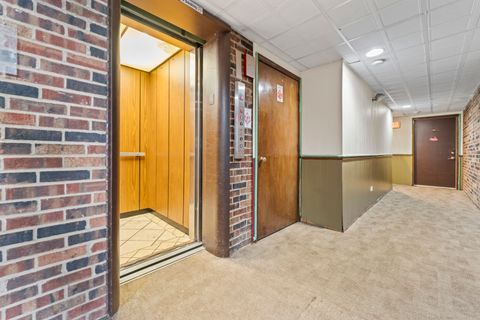 Tiny photo for 7117 W 93rd Street #306, Oak Lawn, IL 60453 (MLS # 12531268)