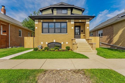 Photo of 7936 W Elmgrove Drive, Elmwood Park, IL 60707 (MLS # 12493894) Photo of 7936 W Elmgrove Drive, Elmwood Park, IL 60707 (MLS # 12493894)