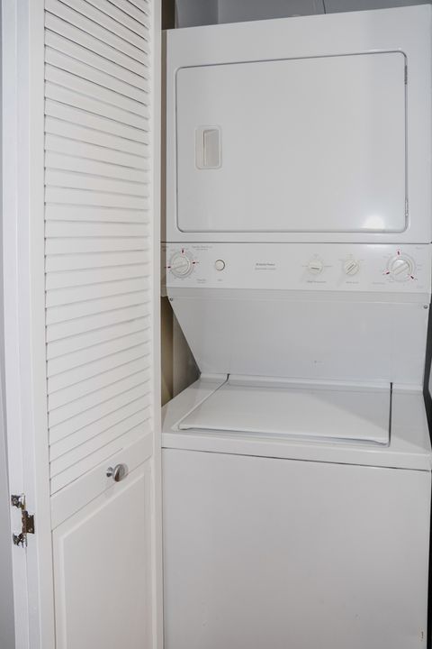 Tiny photo for 1444 N Orleans Street #6E, Chicago, IL 60610 (MLS # 12473724)