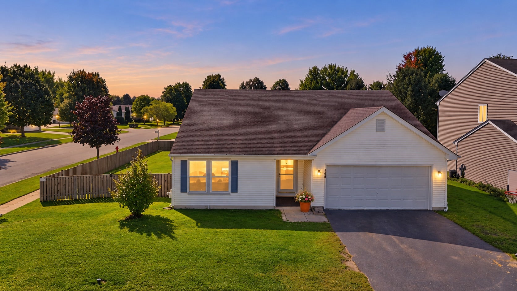 168 W Meadow Drive
