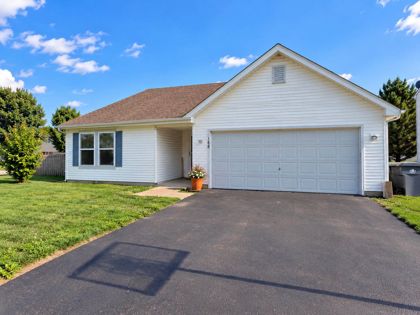 168 W Meadow Drive