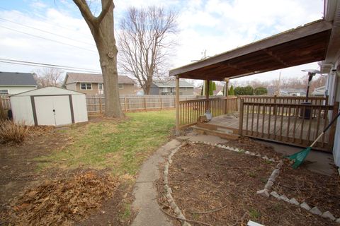 Tiny photo for 2704 WOOD DALE Avenue, Davenport, IA 52804 (MLS # 12602125)