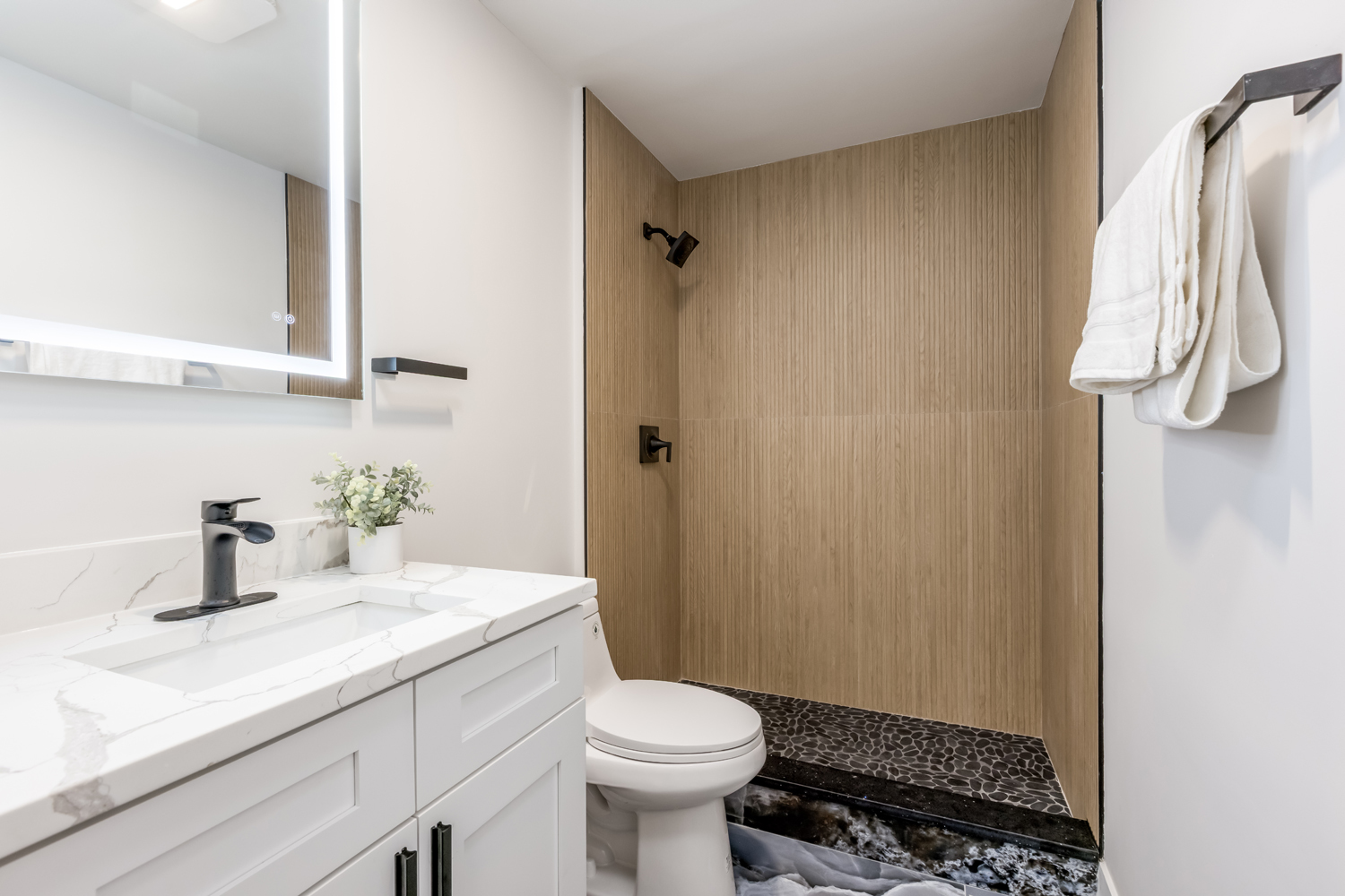 2421 Lockner Boulevard