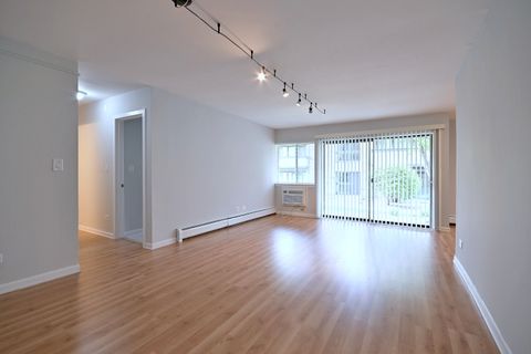 Tiny photo for 1806 Hemlock Place #105, Schaumburg, IL 60173 (MLS # 12488531)