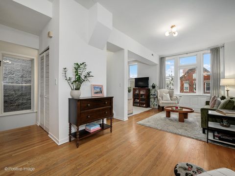 Tiny photo for 1409 W SUPERIOR Street #3F, Chicago, IL 60642 (MLS # 12576487)