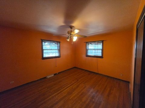 Tiny photo for 33 W 55th Street, Westmont, IL 60559 (MLS # 12603750)