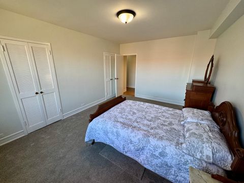 Tiny photo for 1585 Ridge Avenue #301, Evanston, IL 60201 (MLS # 12518882)