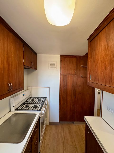 Tiny photo for 1585 Ridge Avenue #301, Evanston, IL 60201 (MLS # 12518882)