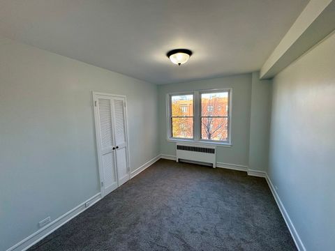 Tiny photo for 1585 Ridge Avenue #301, Evanston, IL 60201 (MLS # 12518882)
