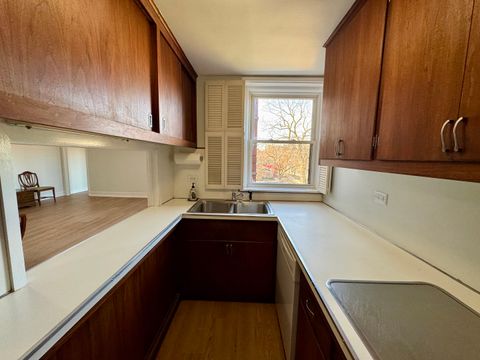 Tiny photo for 1585 Ridge Avenue #301, Evanston, IL 60201 (MLS # 12518882)