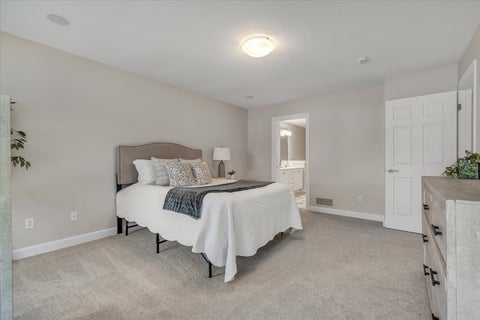 Tiny photo for 4637 E 49th Court, Davenport, IA 52807 (MLS # 12745185)