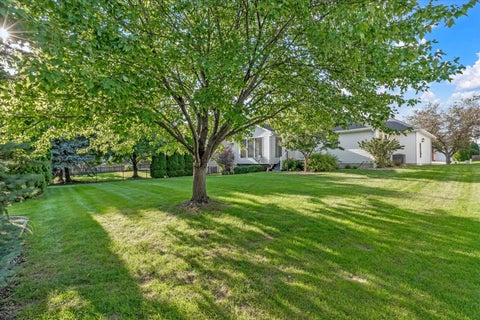 Tiny photo for 4637 E 49th Court, Davenport, IA 52807 (MLS # 12745185)