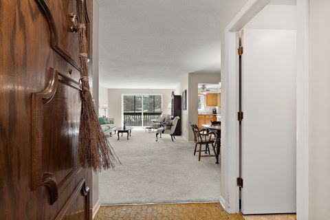 Tiny photo for 7737 W Golf Drive #201, Palos Heights, IL 60463 (MLS # 12469858)