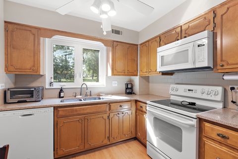 Tiny photo for 7737 W Golf Drive #201, Palos Heights, IL 60463 (MLS # 12469858)