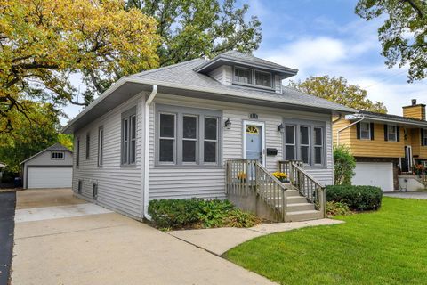Tiny photo for 215 N Oak Avenue, Bartlett, IL 60103 (MLS # 12528062)