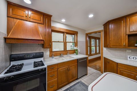 Tiny photo for 215 N Oak Avenue, Bartlett, IL 60103 (MLS # 12528062)