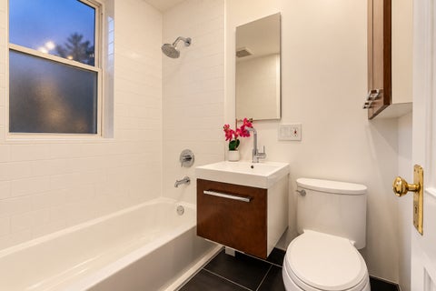Tiny photo for 6454 N Bosworth Avenue #2A, Chicago, IL 60626 (MLS # 12776117)