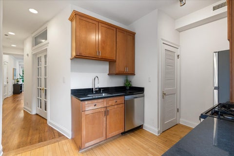 Tiny photo for 6454 N Bosworth Avenue #2A, Chicago, IL 60626 (MLS # 12776117)