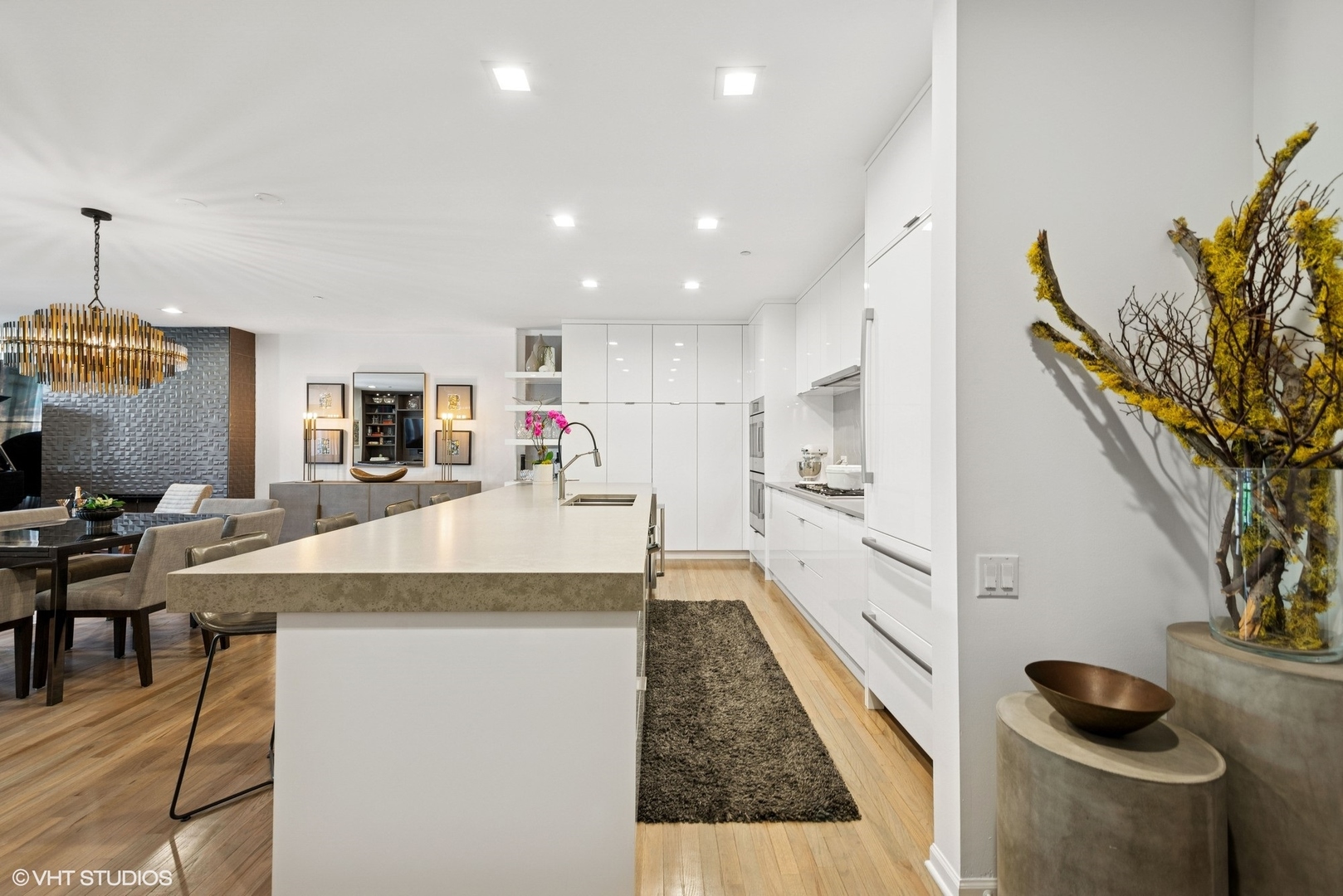 33 W Huron Street 309