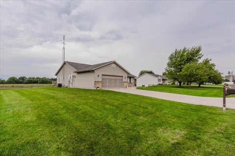 Tiny photo for 427 sunset Drive, Colfax, IL 61728 (MLS # 12772817)