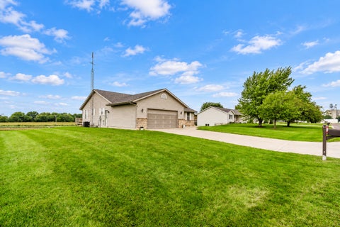 Tiny photo for 427 sunset Drive, Colfax, IL 61728 (MLS # 12772817)