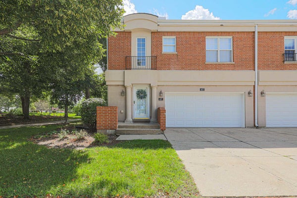 407 TOWN PLACE CIR # 407, BUFFALO GROVE, IL 60089 - Image 7cbbbb38c23f08e98bd131ed64ca566e/3555138713