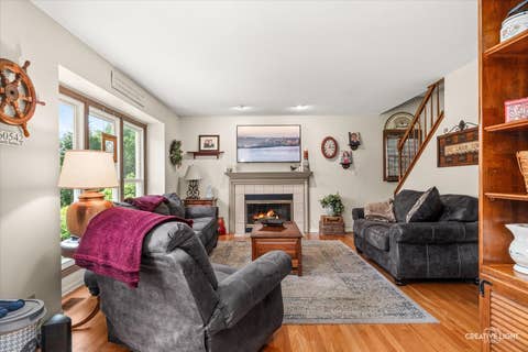 Tiny photo for 506 Bede Circle, North Aurora, IL 60542 (MLS # 12738049)