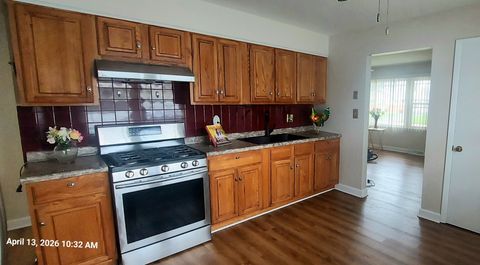 Tiny photo for 1105 Assell Avenue, Aurora, IL 60505 (MLS # 12617950)