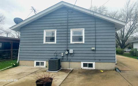 Tiny photo for 1105 Assell Avenue, Aurora, IL 60505 (MLS # 12617950)