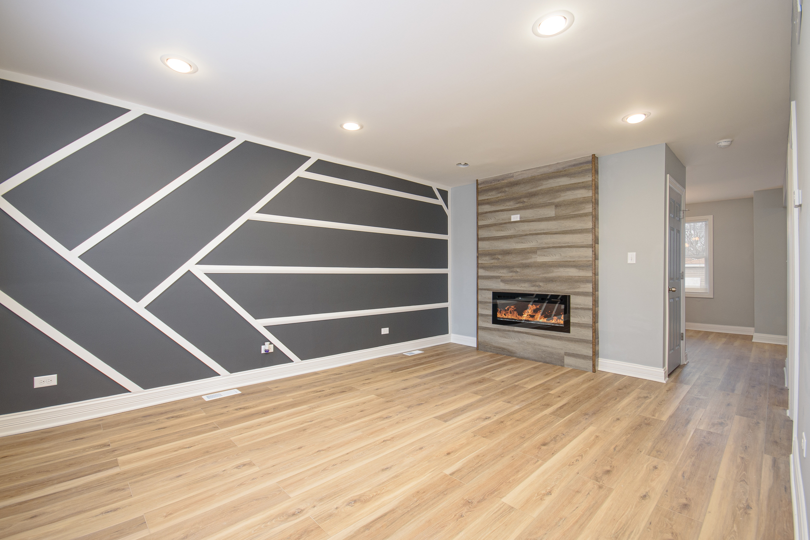 9605 S Greenwood Avenue