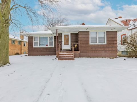 Photo of 580 Hirsch Avenue, Calumet City, IL 60409 (MLS # 12589971)