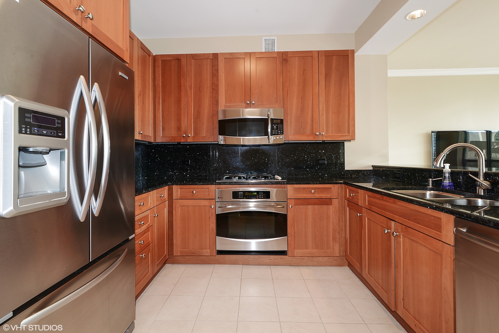 600 N Lake Shore Drive 3402