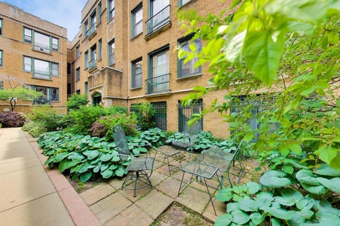Tiny photo for 7023.5 N Sheridan Road #2N, Chicago, IL 60626 (MLS # 12671739)
