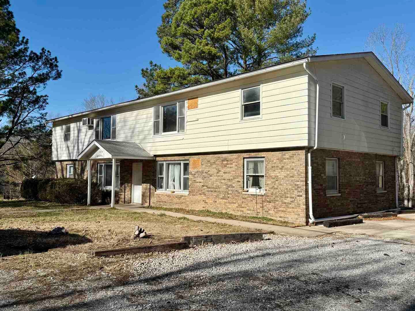 1457 W Lake Drive