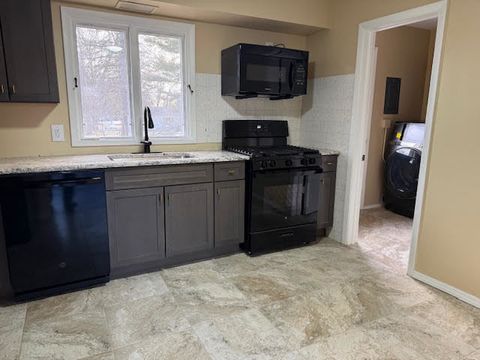 Tiny photo for 1811 West Main Street, Sleepy Hollow, IL 60118 (MLS # 12566038)