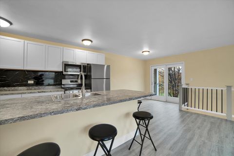 Tiny photo for 1295 Pearl Avenue #D, Glendale Heights, IL 60139 (MLS # 12548208)