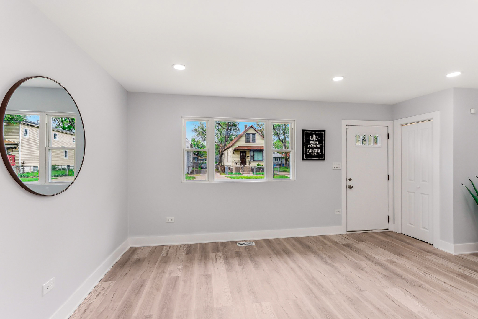 337 W 106th Place