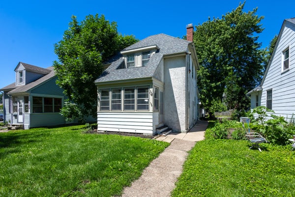 134 S HAZELWOOD AVE, DAVENPORT, IA 52802 - Image 7cca55f36a2db37c65dd63dc5e797828/2016196057