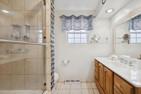 Tiny photo for 843 S Brainard Avenue, La Grange, IL 60525 (MLS # 12577531)