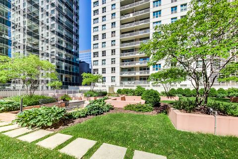 Tiny photo for 125 S JEFFERSON Street #2806, Chicago, IL 60661 (MLS # 12486070)