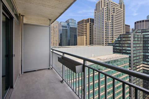 Tiny photo for 125 S JEFFERSON Street #2806, Chicago, IL 60661 (MLS # 12486070)