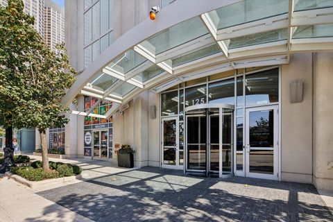 Tiny photo for 125 S JEFFERSON Street #2806, Chicago, IL 60661 (MLS # 12486070)