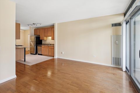 Tiny photo for 125 S JEFFERSON Street #2806, Chicago, IL 60661 (MLS # 12486070)